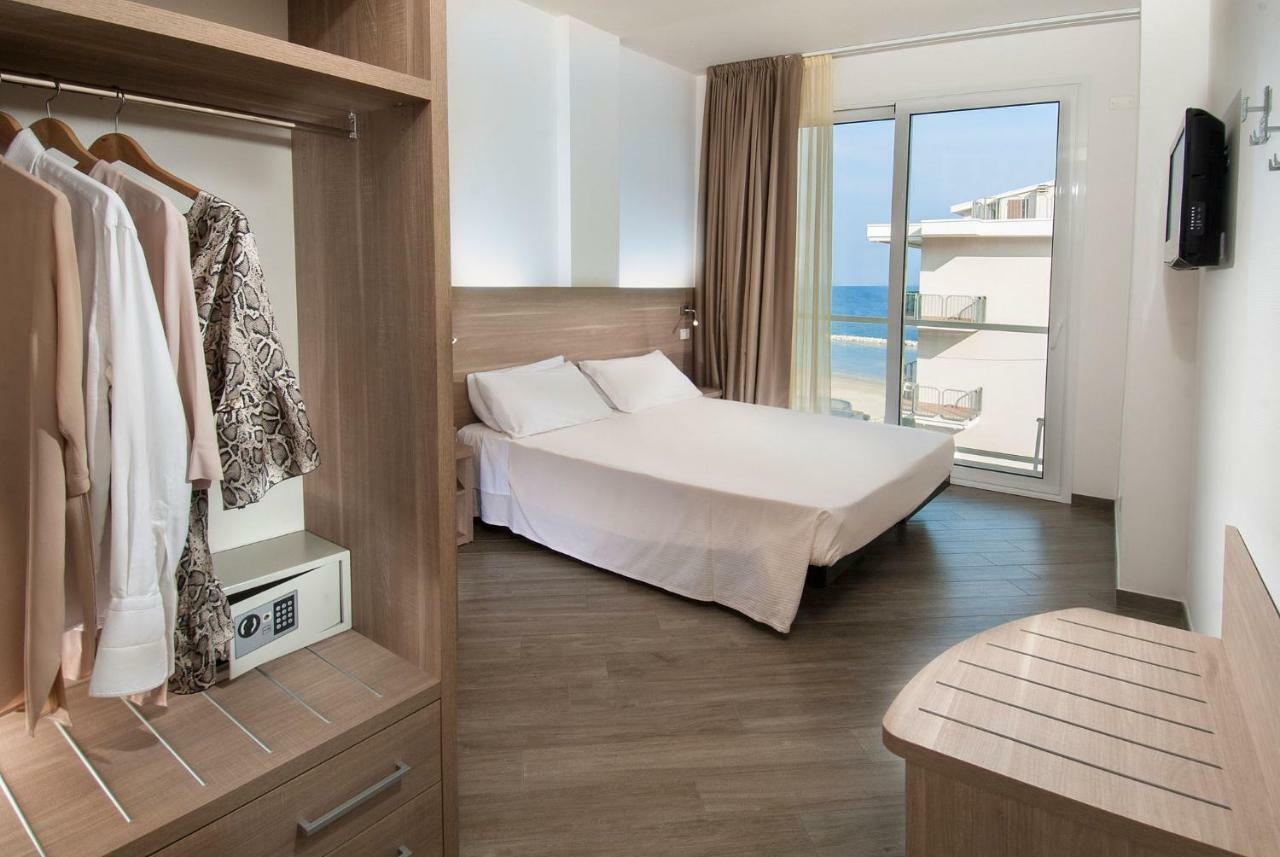 Hotel Atlantic & Spa กาบิชเชมาเร ภายนอก รูปภาพ